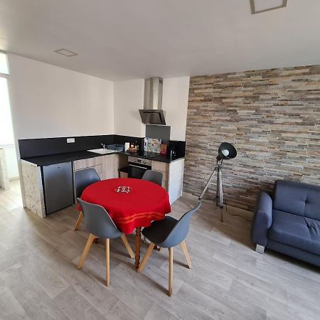 Appartement 60M2 Rdc Avec Jardin Saint-Genis-des-Fontaines Luaran gambar