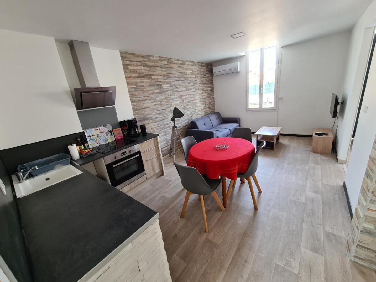 Appartement 60M2 Rdc Avec Jardin Saint-Genis-des-Fontaines Luaran gambar